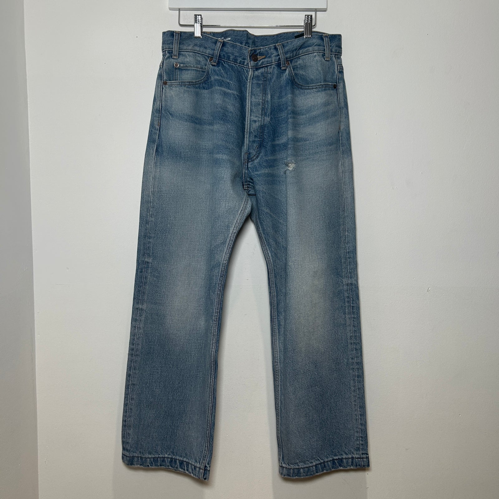 Celine Wesley Distressed Jeans