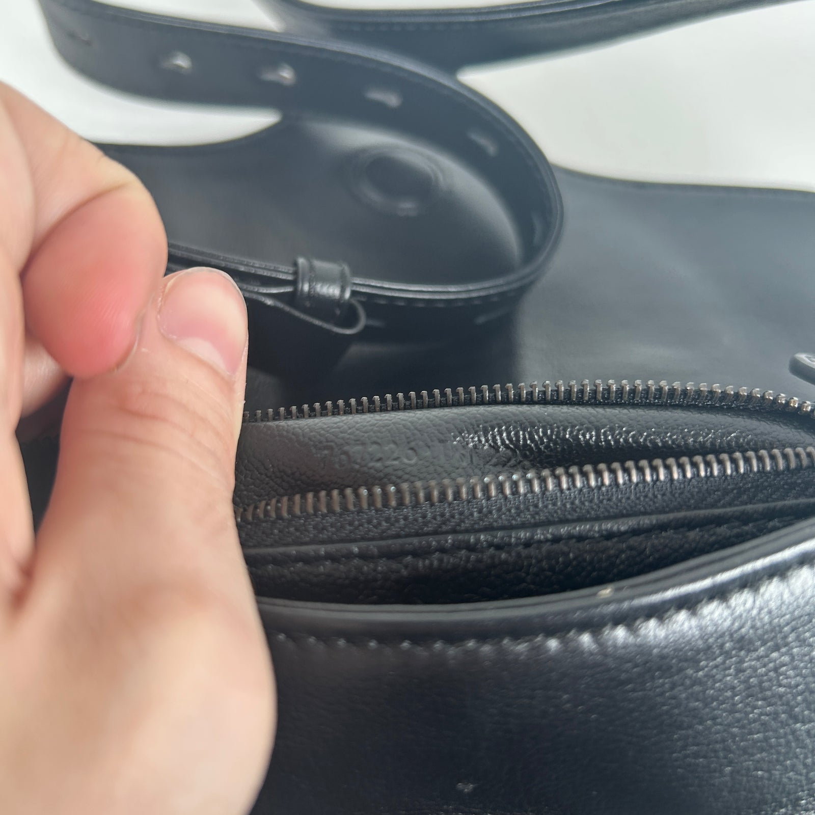 Gucci Black Leather Aphrodite Bag