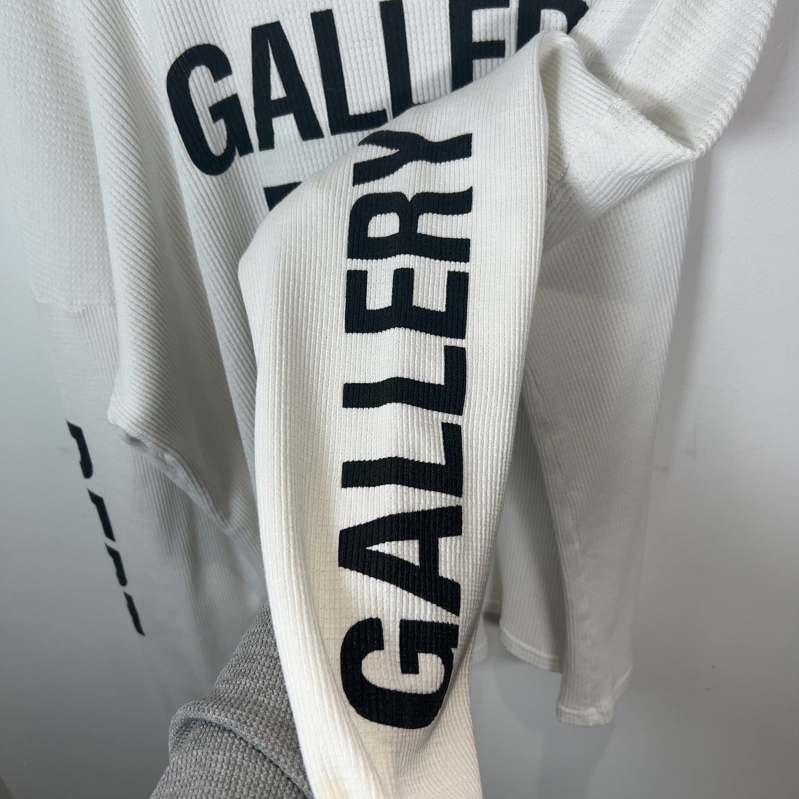 Gallery Dept Logo White Thermal