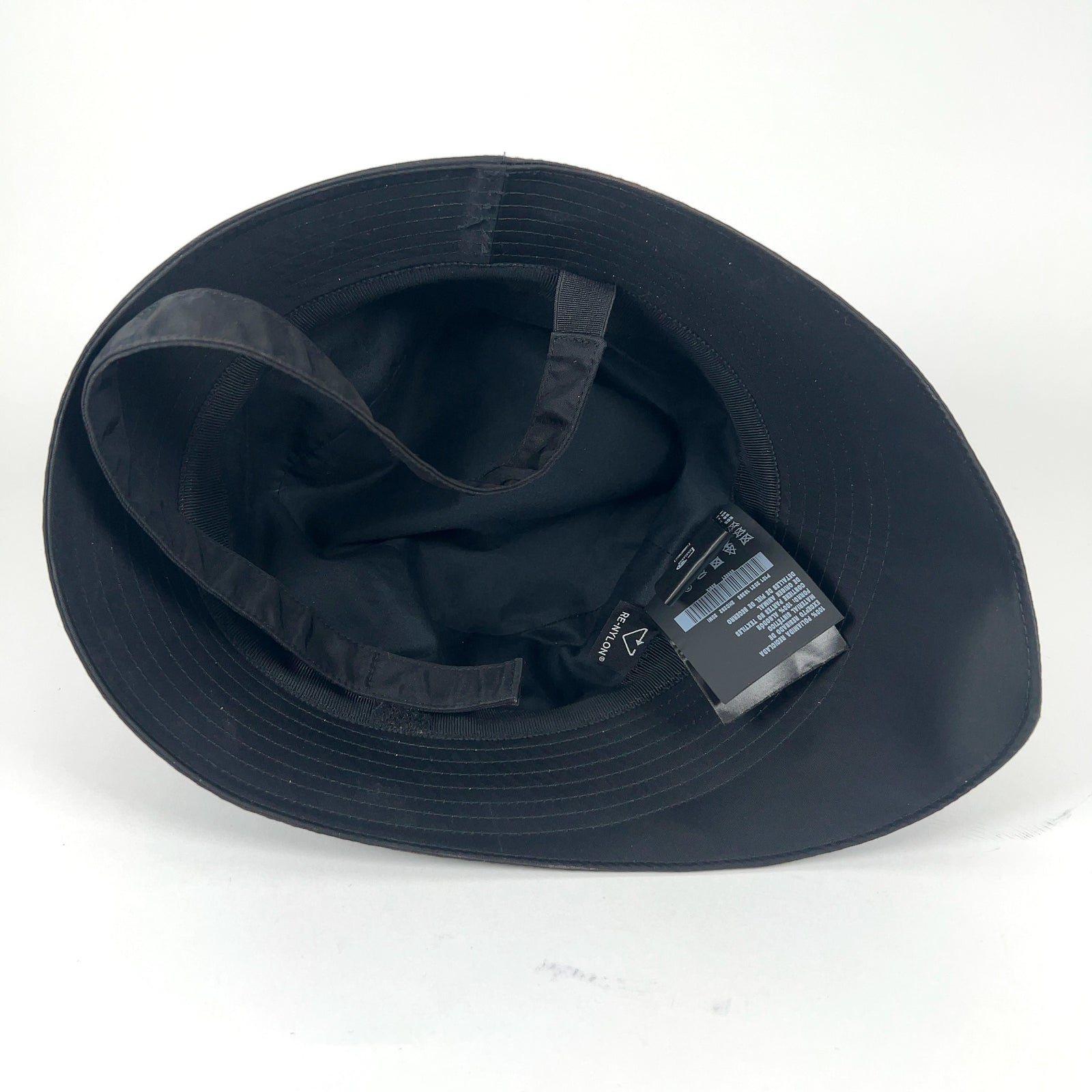 Prada Pouch Re-Nylon Bucket Hat