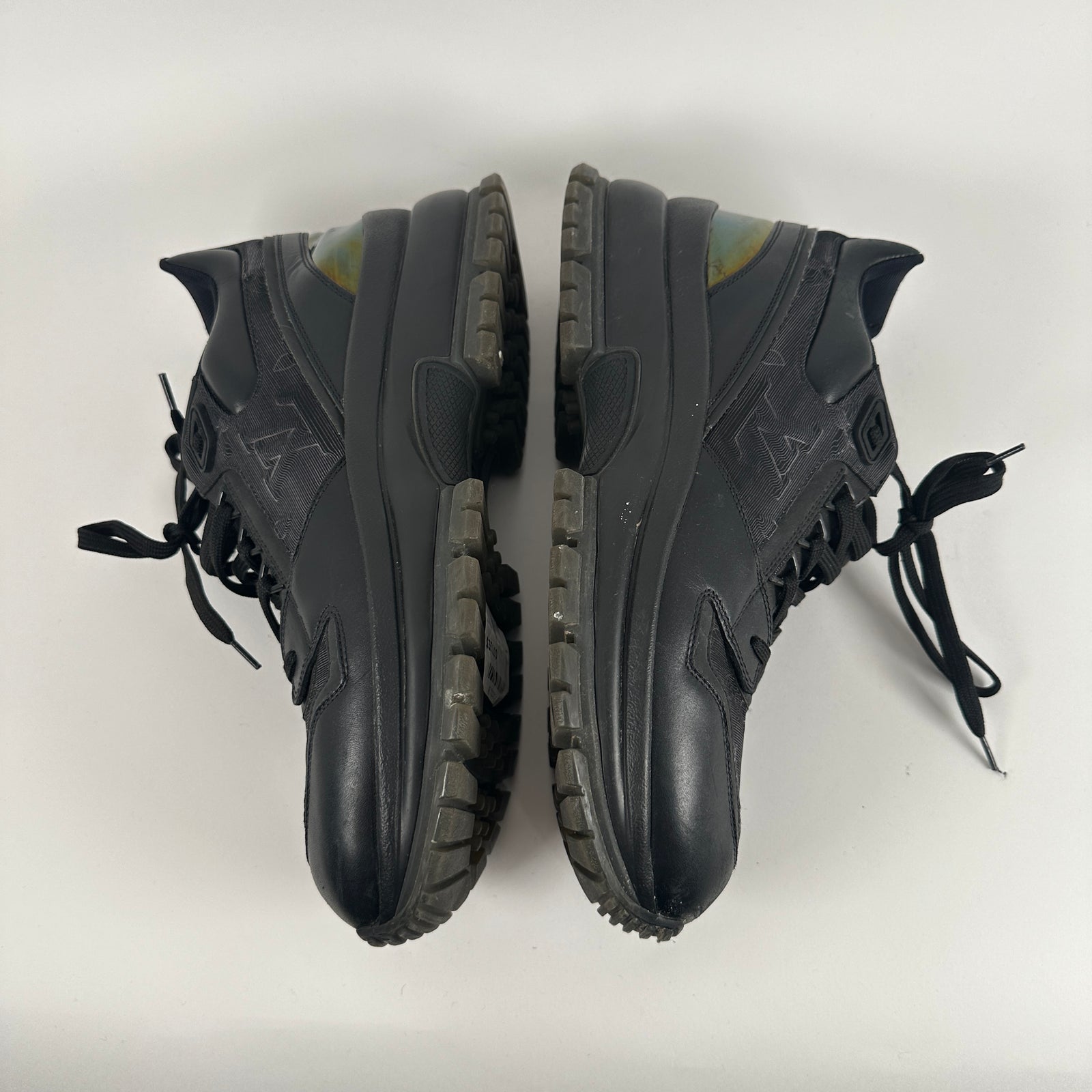 Louis Vuitton 2054 Chunky Low Top Sneaker Size 7.5