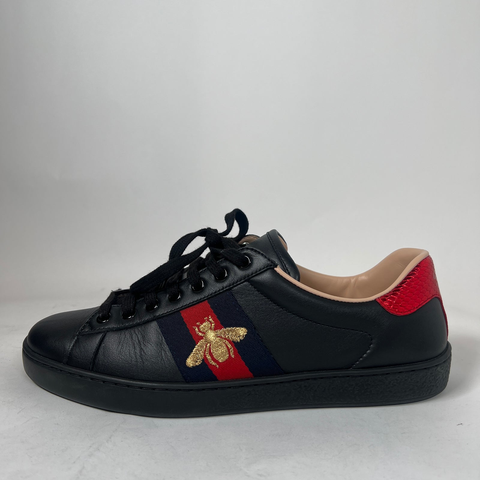 Gucci Black Embroidered Bee Ace Sneaker Size GG 8
