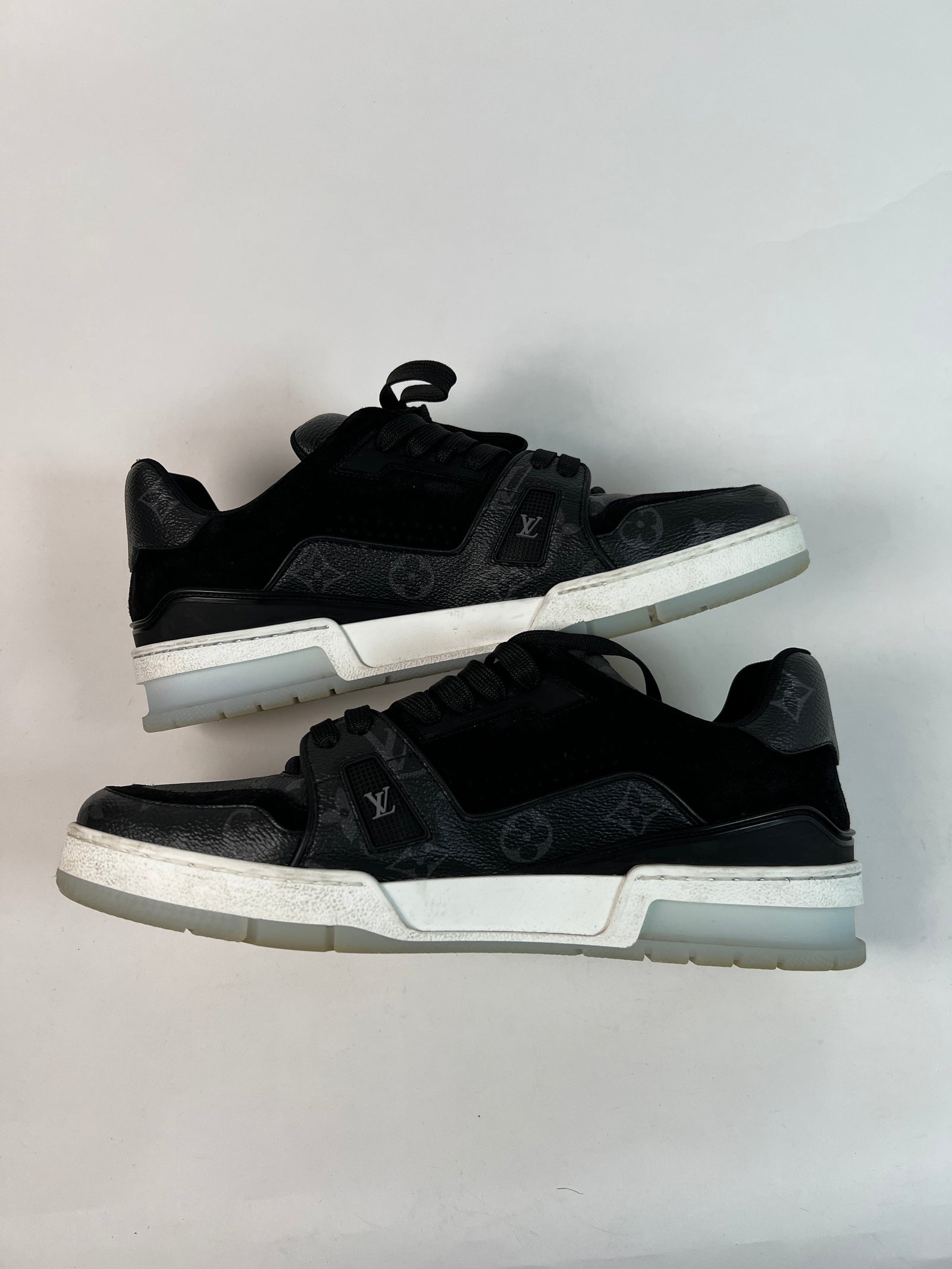 Louis Vuitton Black Monogram Trainers Sz LV8