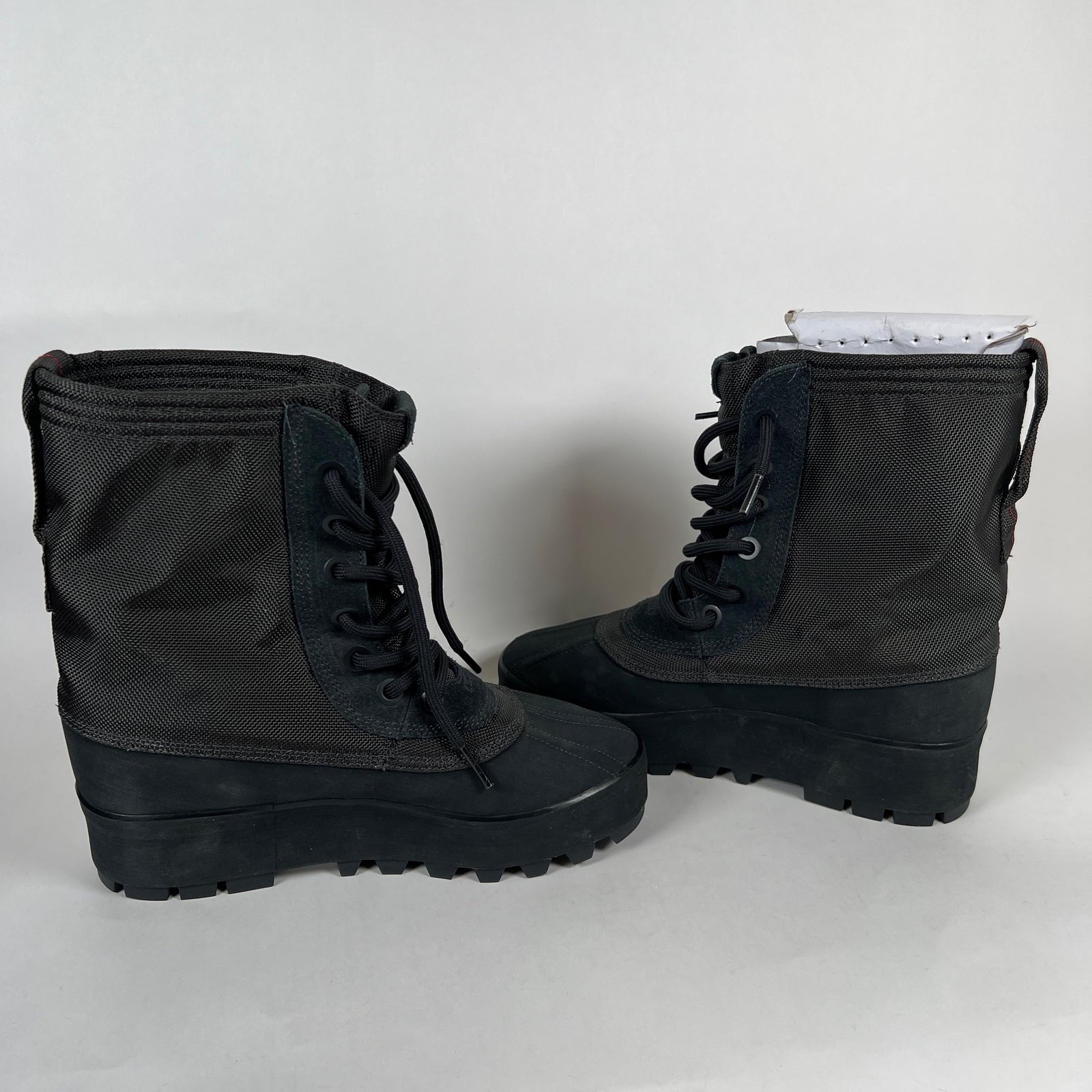 Yeezy 950 Pirate Black Size 7