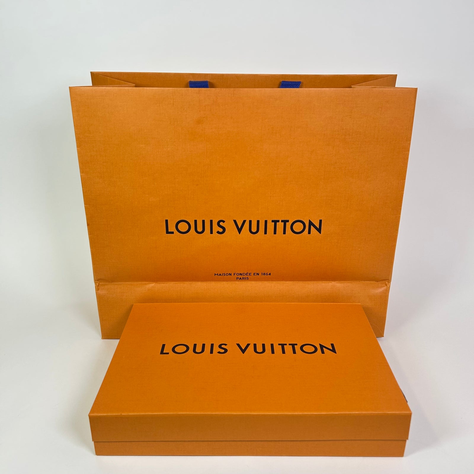 Louis Vuitton Silk Chalè Monogram Shawl