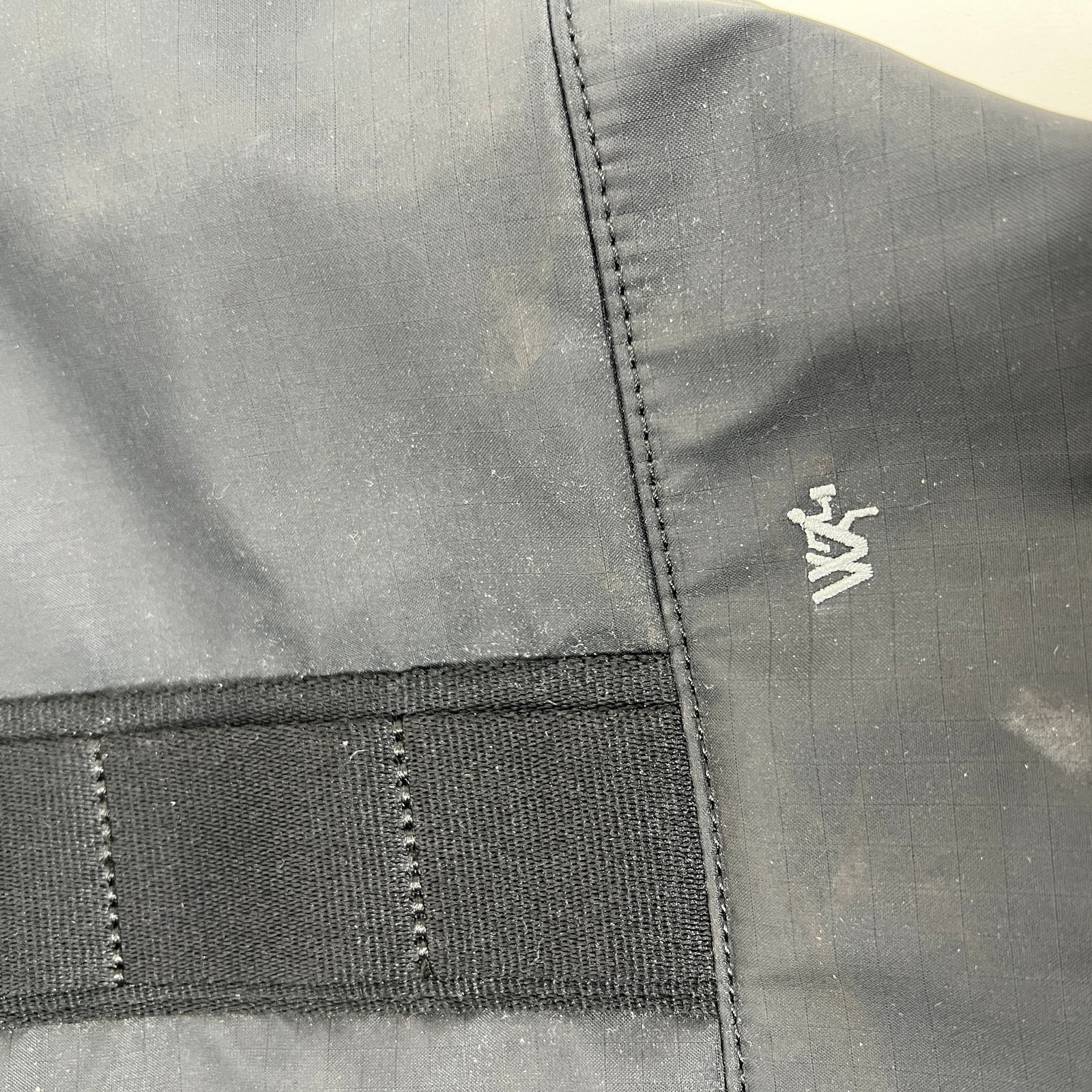 Want Les Essentials Black Travel Bag