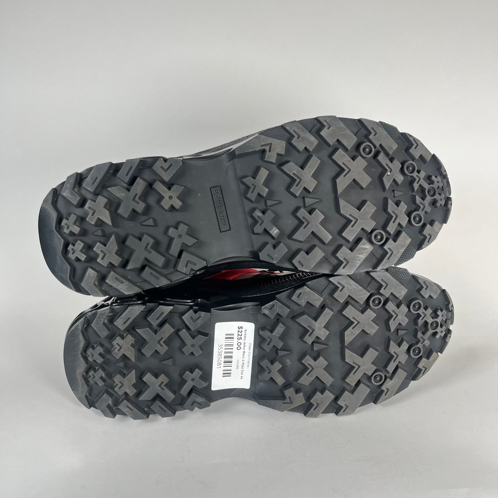Burberry Arthur Black & Plaid Size 44