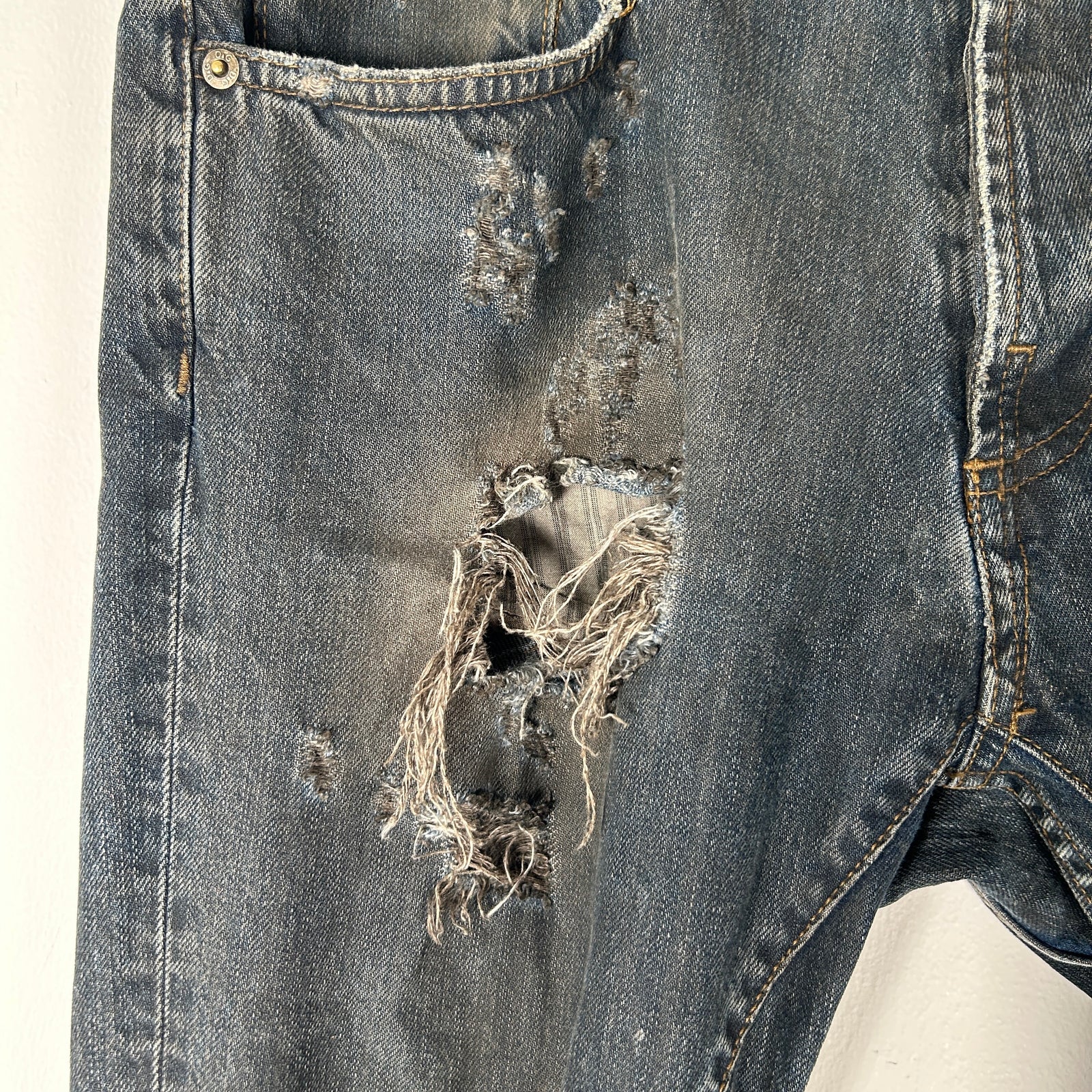 Dolce Gabbana Distressed Jeans Size 31