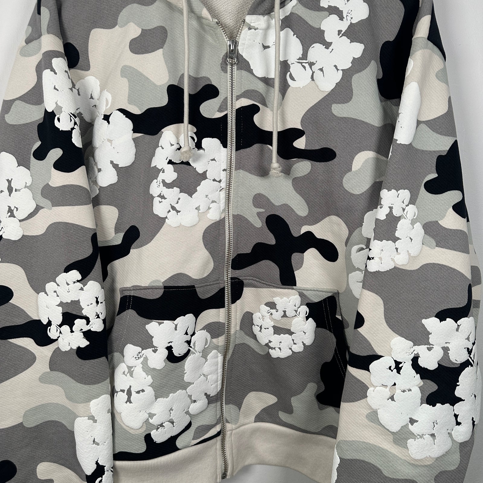 Denim Tears Snow Camo Wreath Zip-Up Hoodie Size M