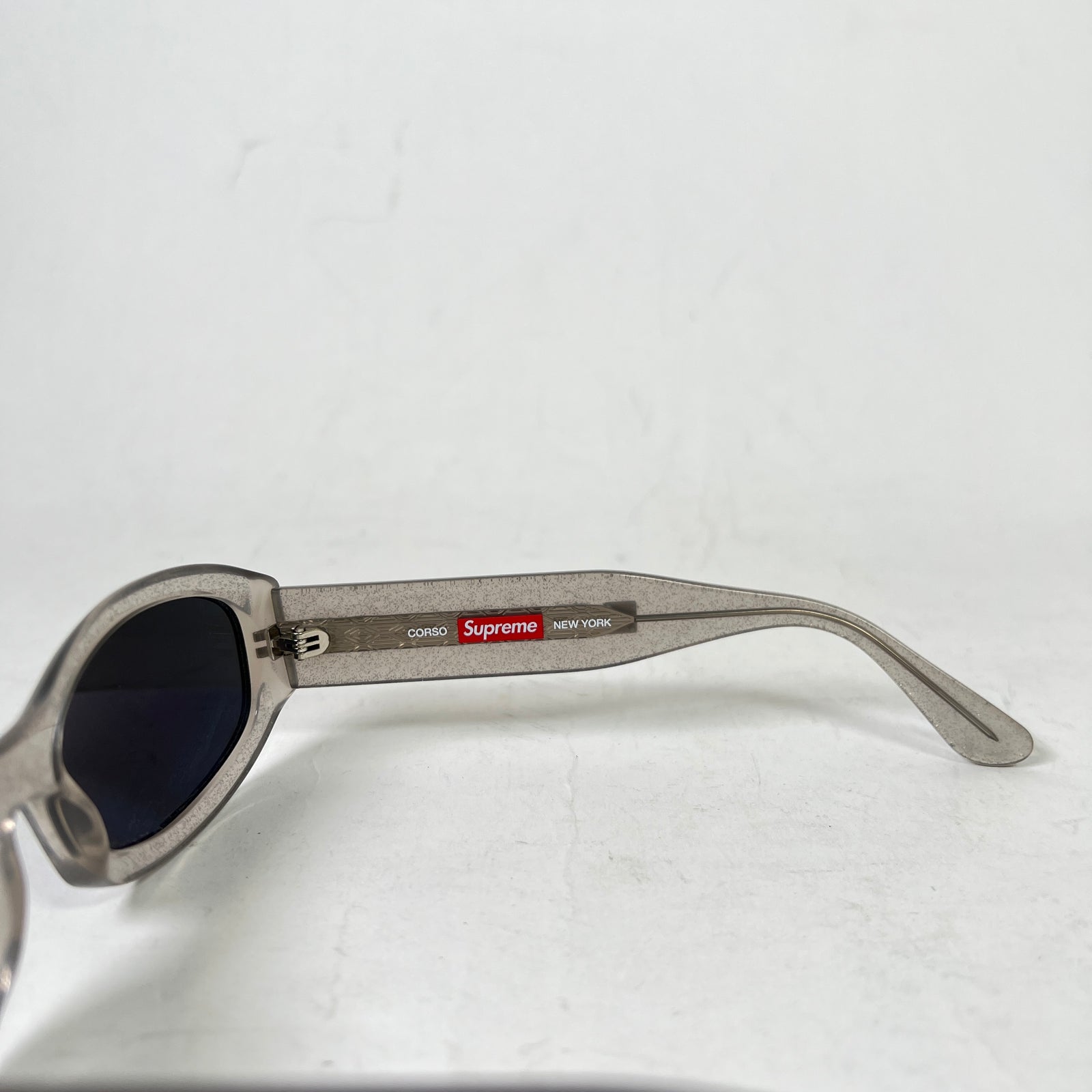 Supreme SS23 Glitter Corso Sunglasses