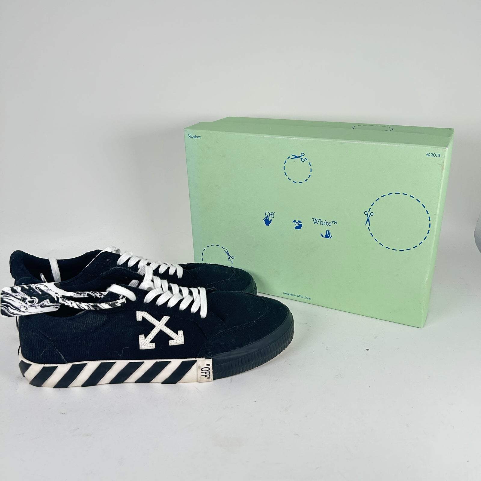 Off-White Black Vulcanized Striped Low-Top Sneaker Size 45