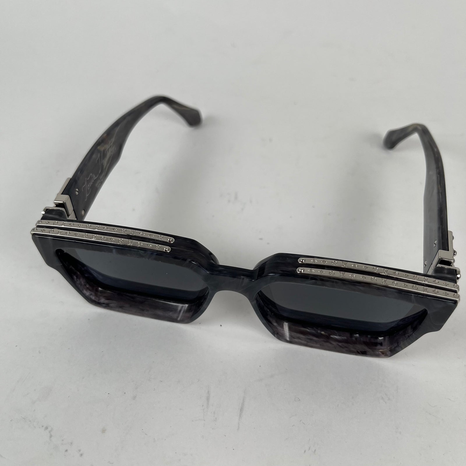 Louis Vuitton Grey Marble Millionaire Sunglasses