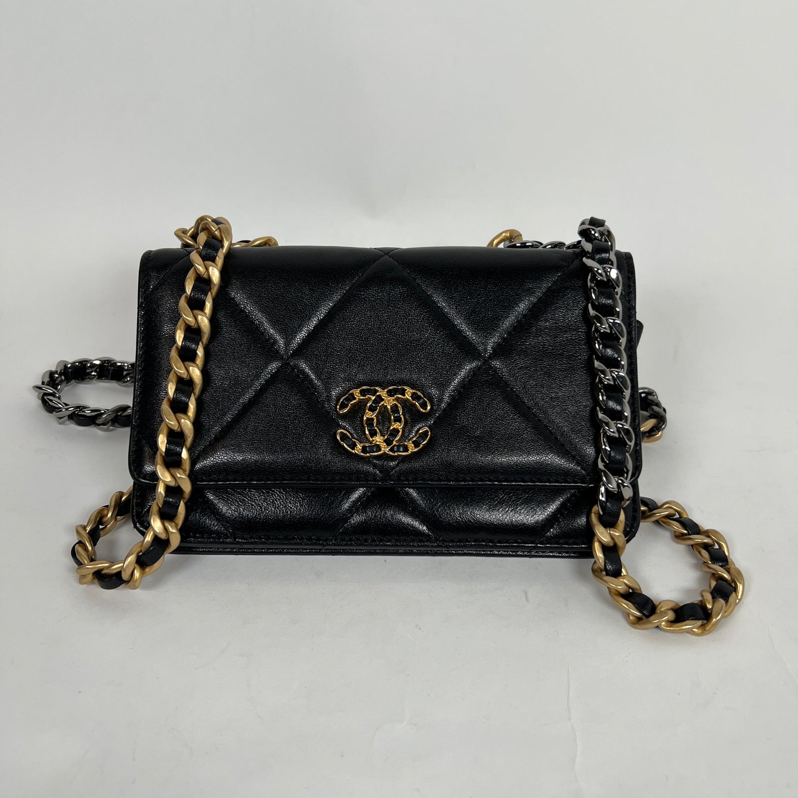 Chanel Black/Gold Quilted Lambskin 19 Wallet On Chain