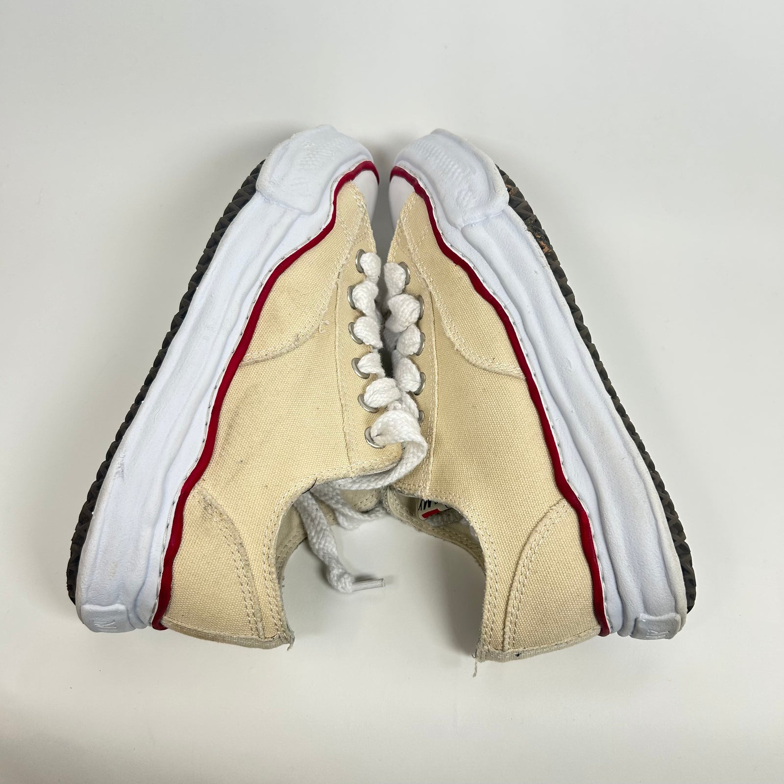 MMY Cream Peterson Sneaker Size 40