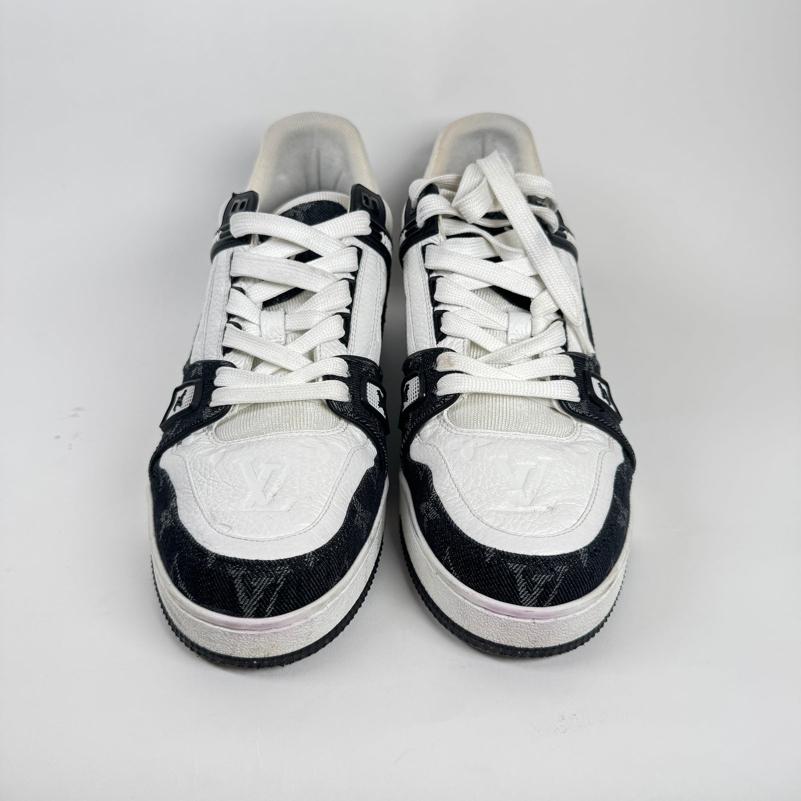 Louis Vuitton Denim Noir Trainer Size LV 7