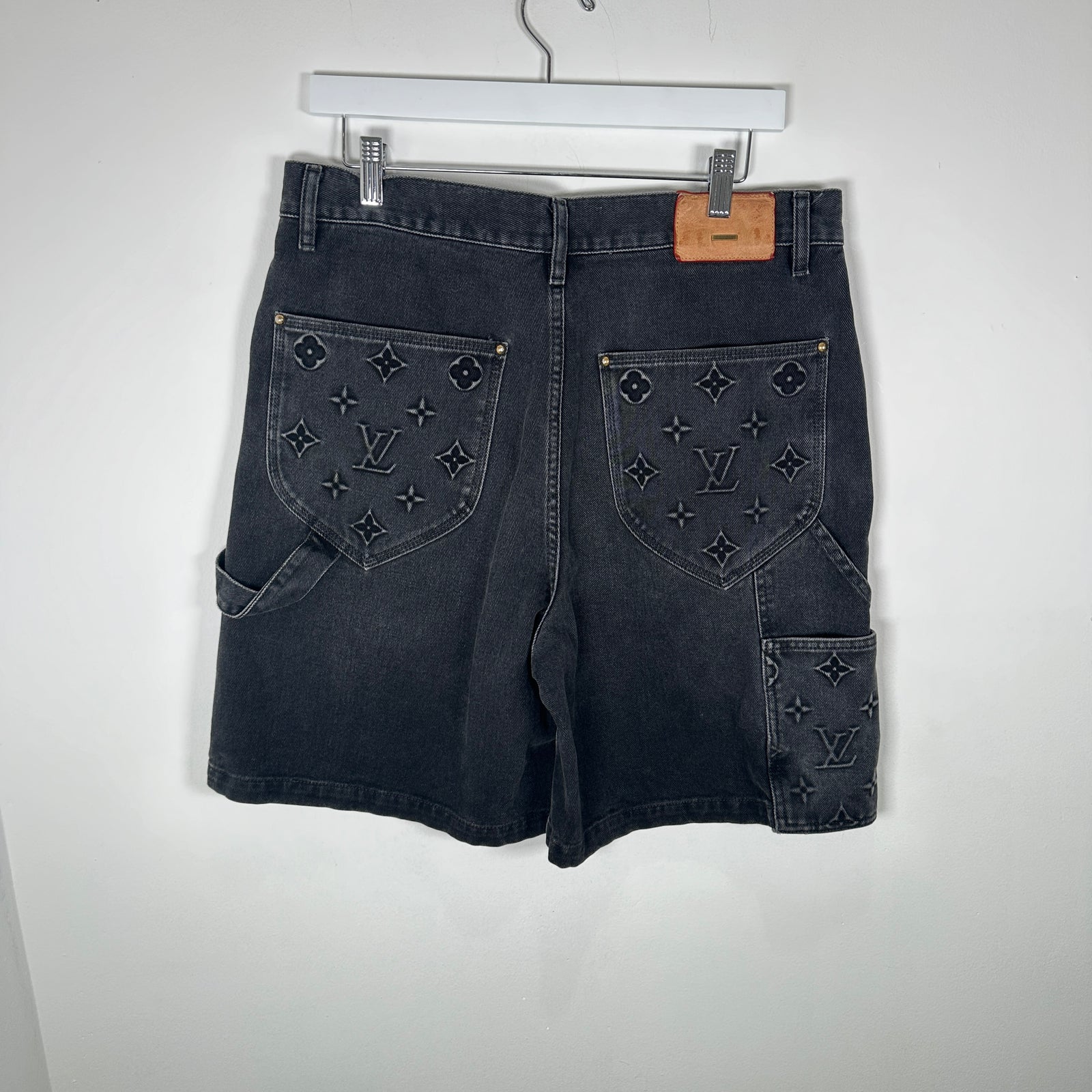 Louis Vuitton Black Denim Carpenter Shorts Size 32