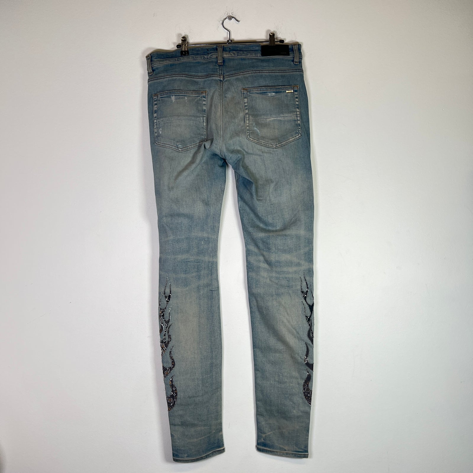 Amiri Clay Indigo Bandana Flame Jeans Size 32