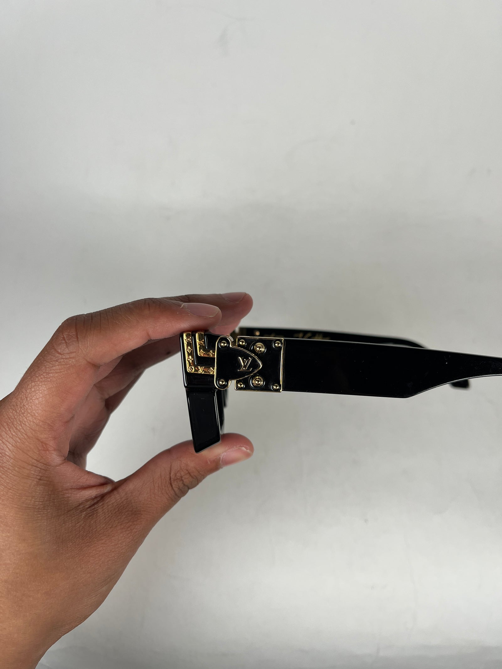 Louis Vuitton Black/Gold Millionaire 1.1 Sunglasses
