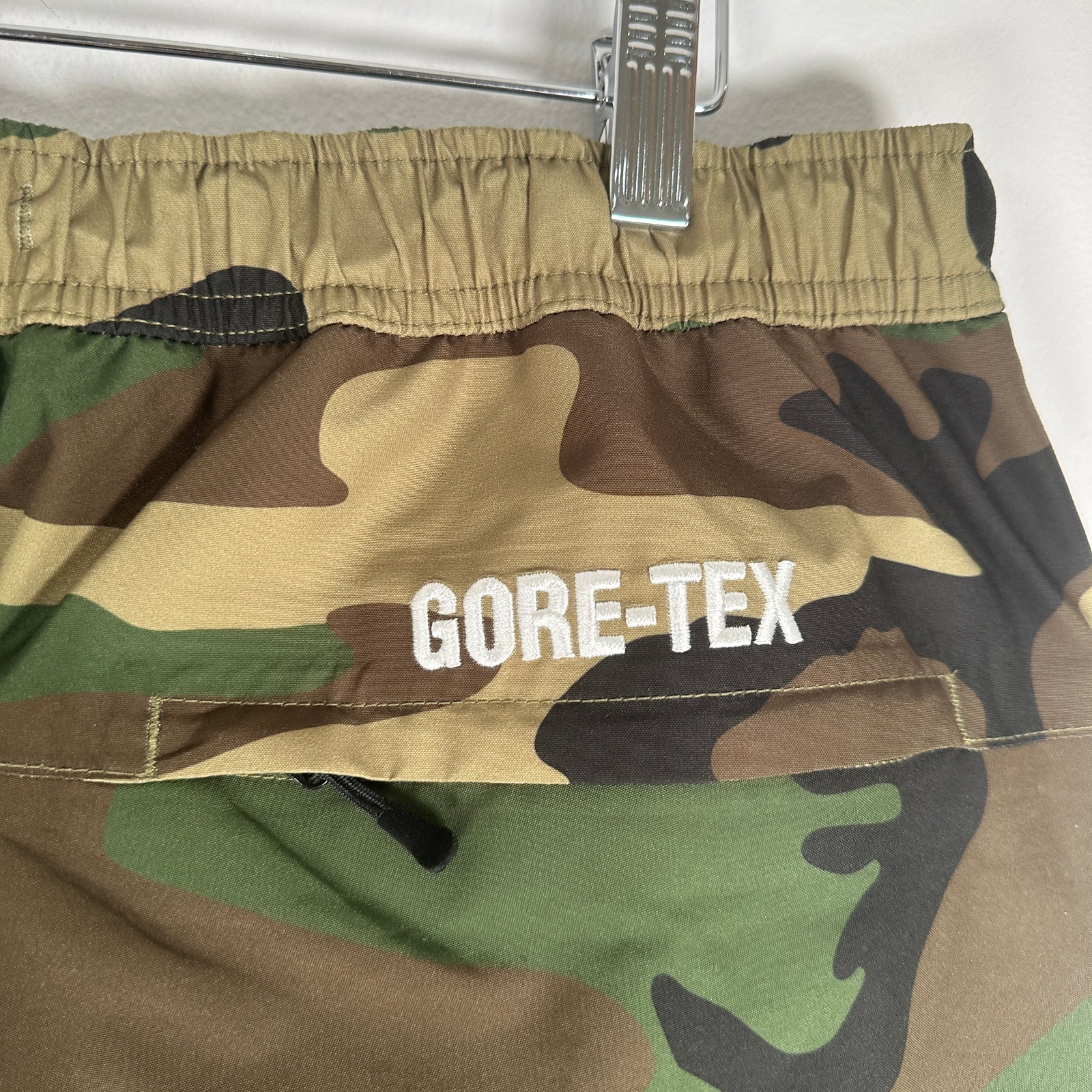Supreme Camo Smurf Gore-Tex Pants Size Large