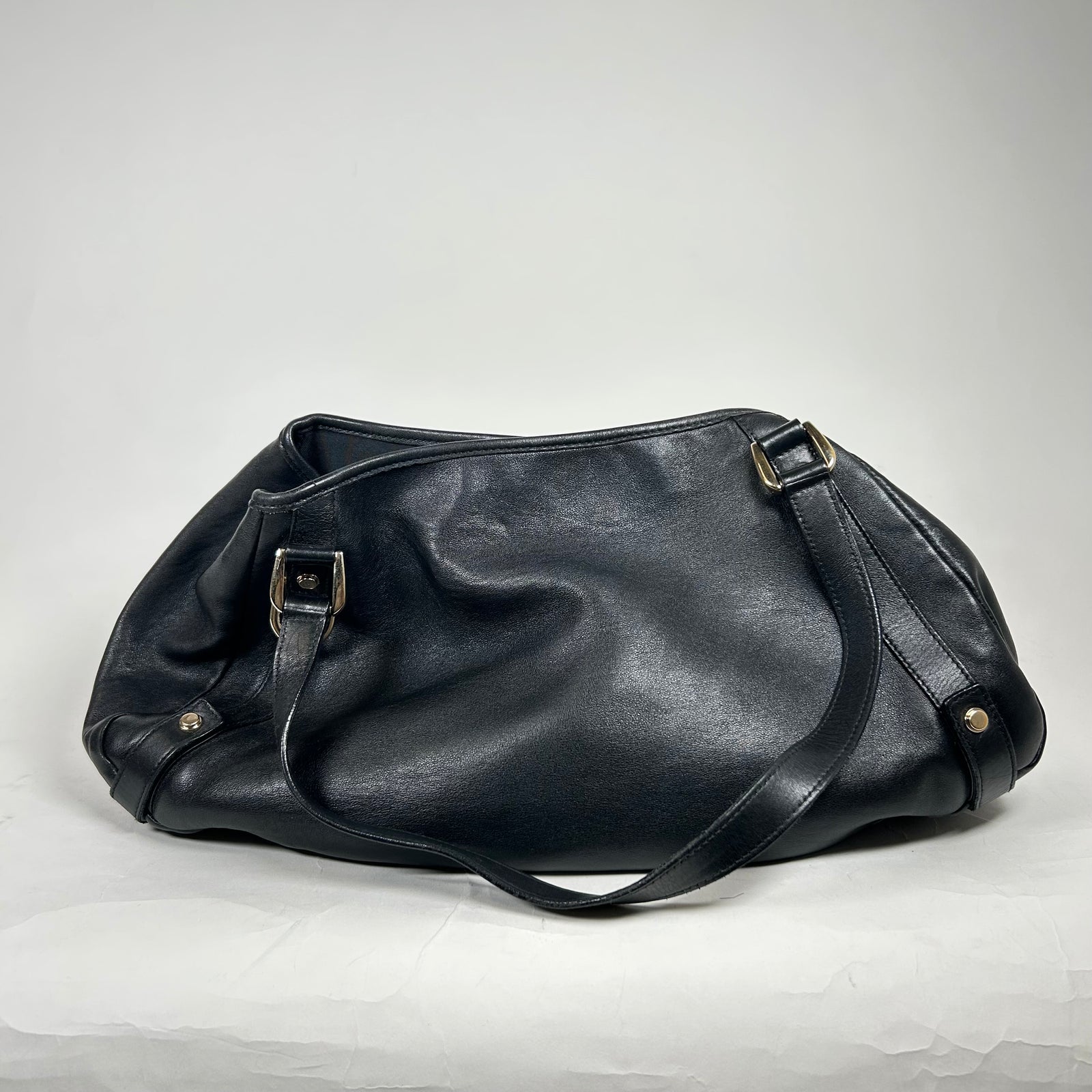 Gucci Black Abbey Calfskin Leather Bag