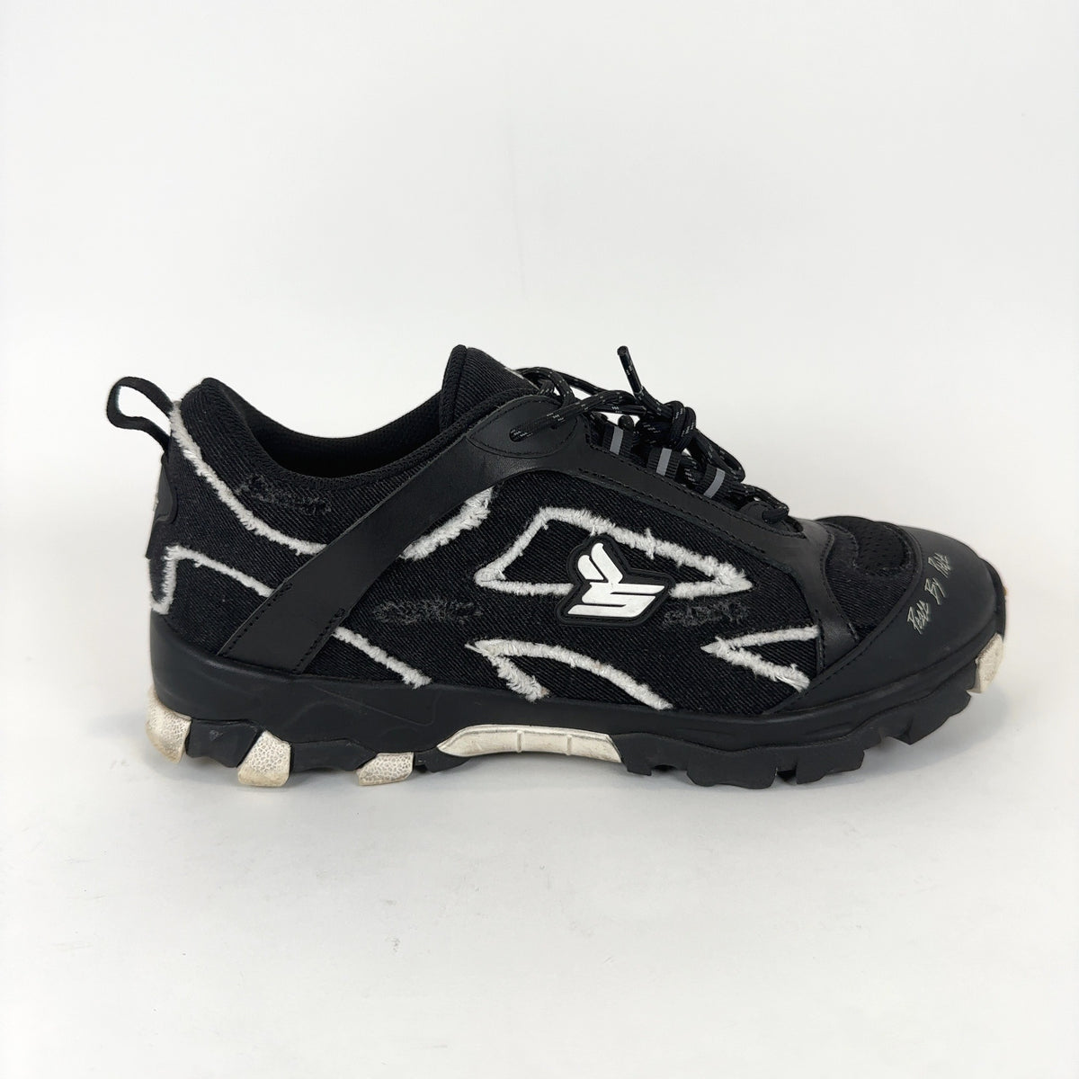 Sicko x Vessel 'Born From Pain' Hiking Sneakers
