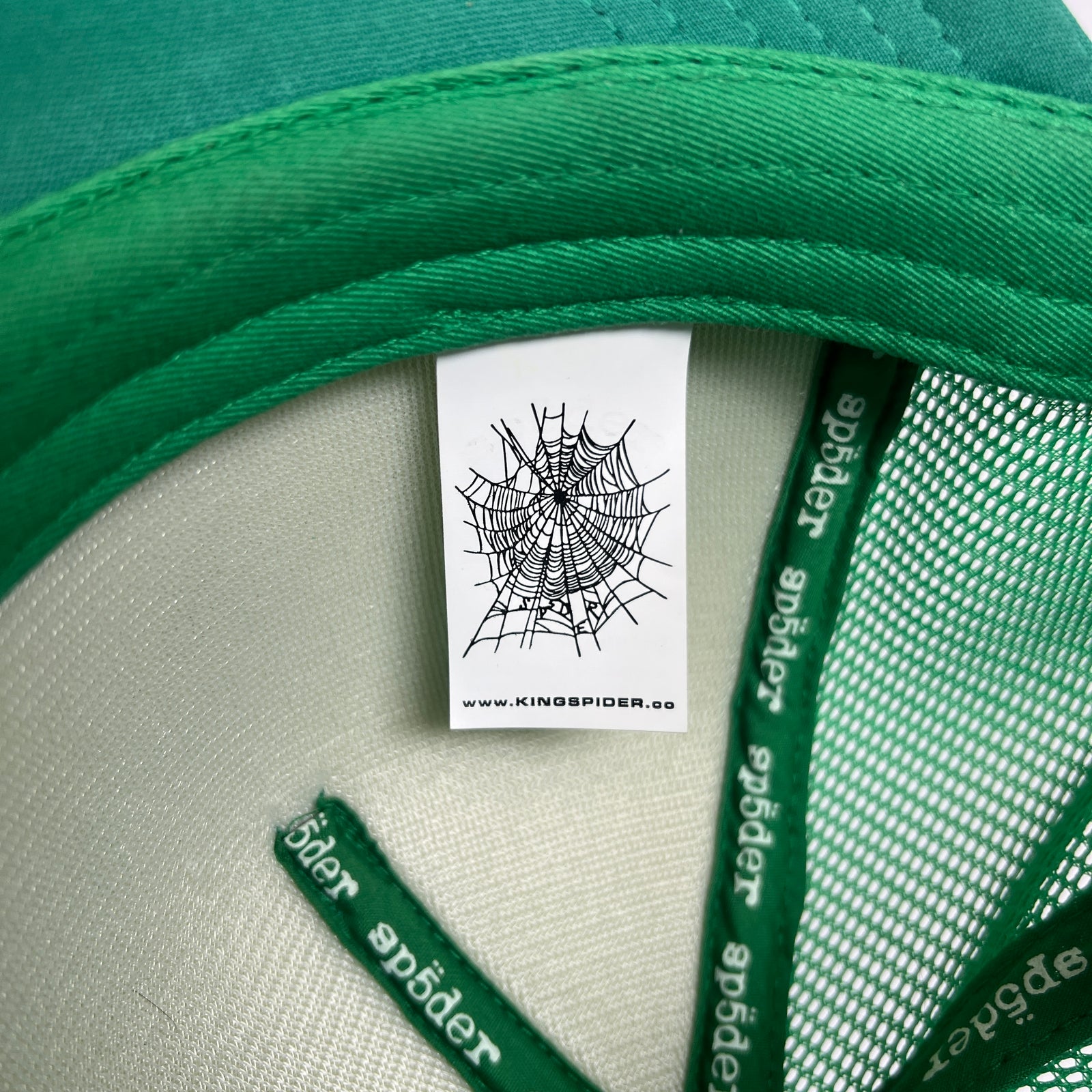 Sp5der Slime Green OG Web V2 Trucker Hat