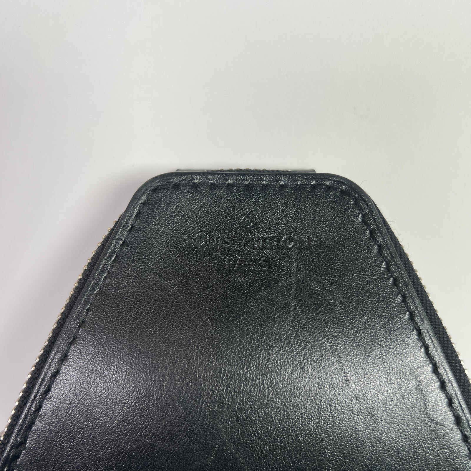 Louis Vuitton Monogram Avenue Sling Bag