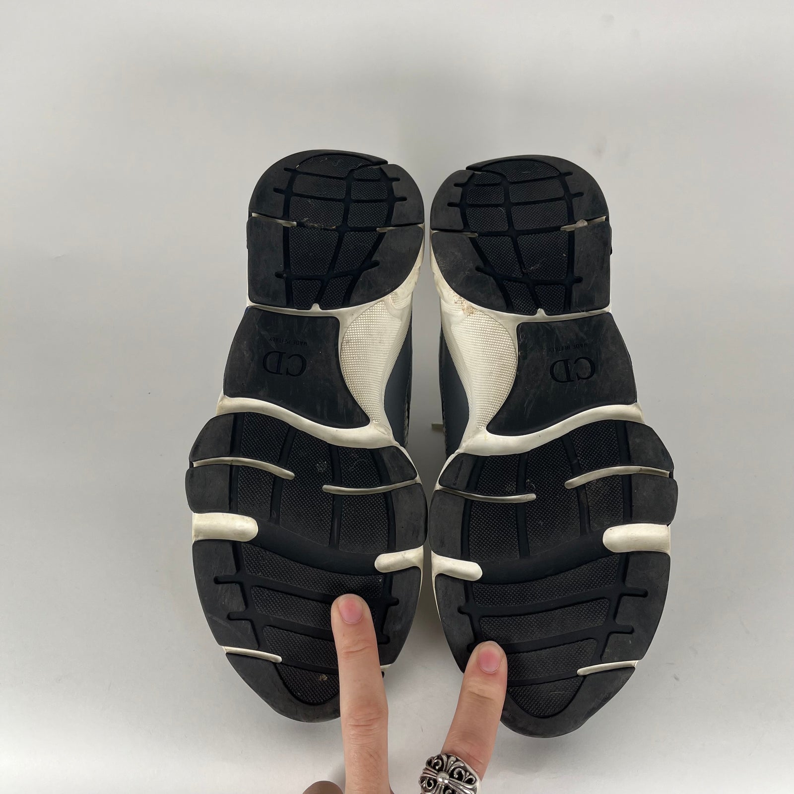 Dior Tarheel B22 Size 42