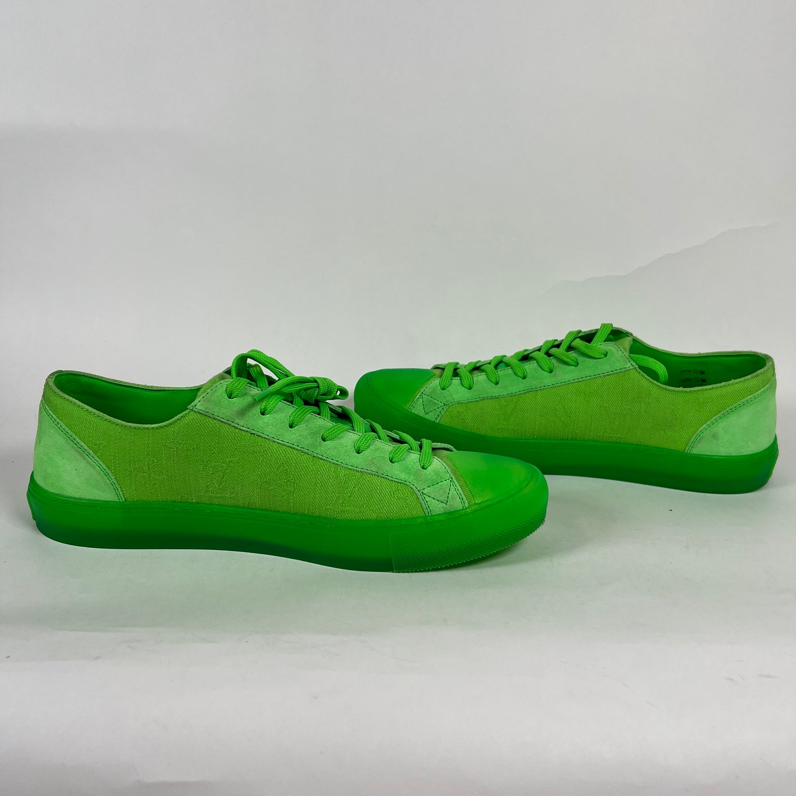 Louis Vuitton Canvas Monogram Shoes Size 9
