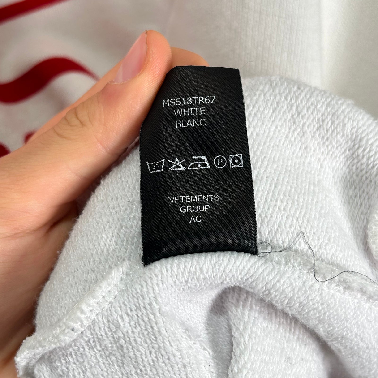 Vetements 2018 Reconstructed Coming Soon White Hoodie Size M