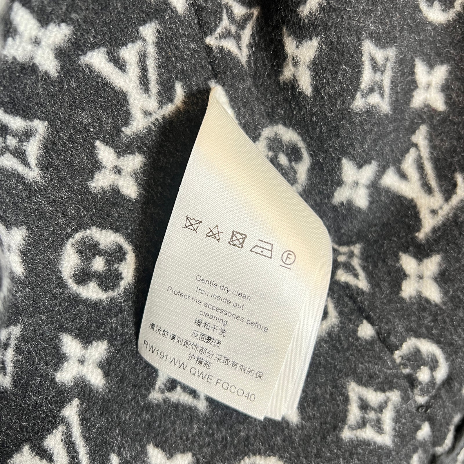 Louis Vuitton Black Monogram Hooded Wool Wrap Coat Size 40