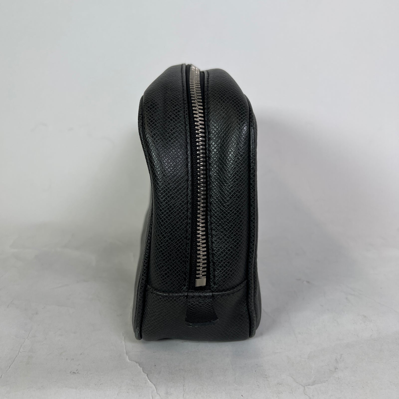 Louis Vuitton Taiga Leather GM Toiletry Clutch