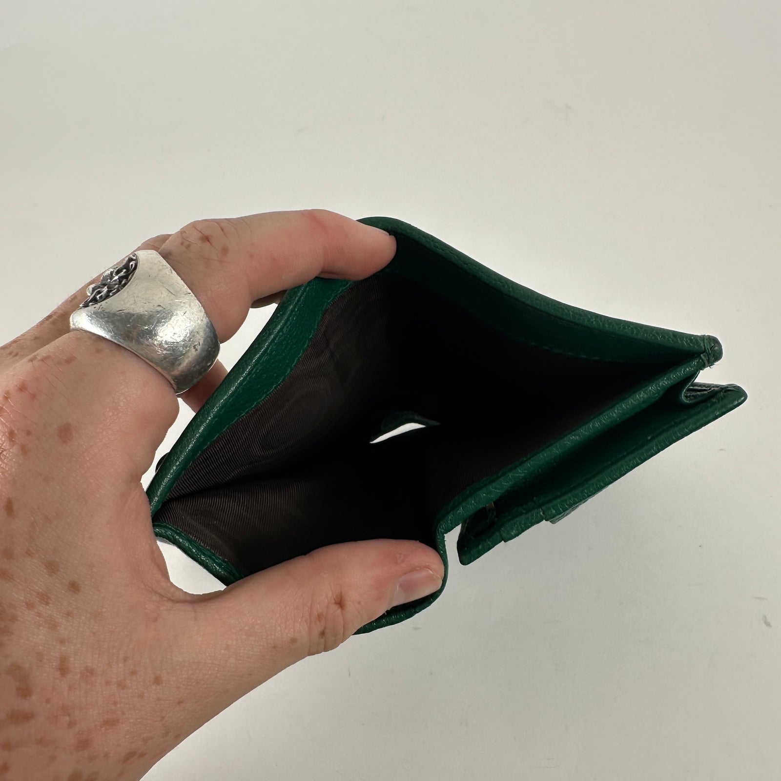 Gucci Diana Bamboo Bi-Fold Green Leather Wallet