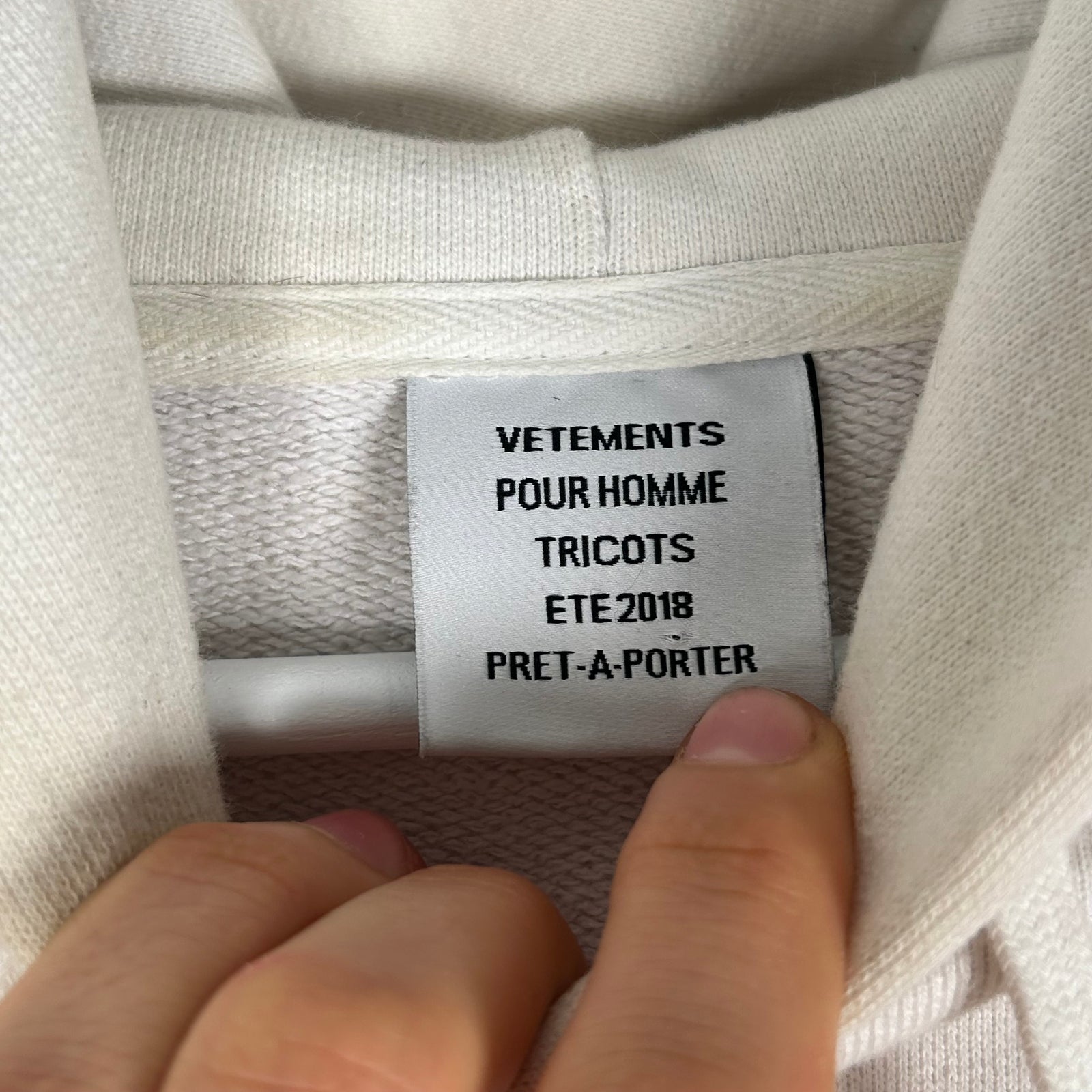 Vetements 2018 Reconstructed Coming Soon White Hoodie Size M
