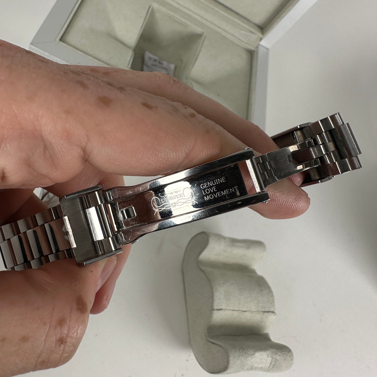 Laarvee x Kith PEA001 Crash Watch