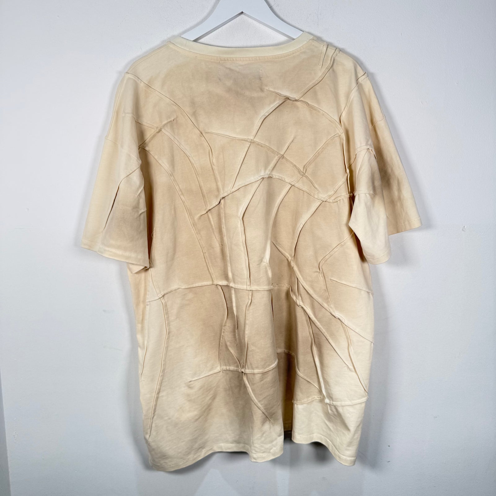 Who Decides War Cream 'Currency' T-Shirt Size XXL