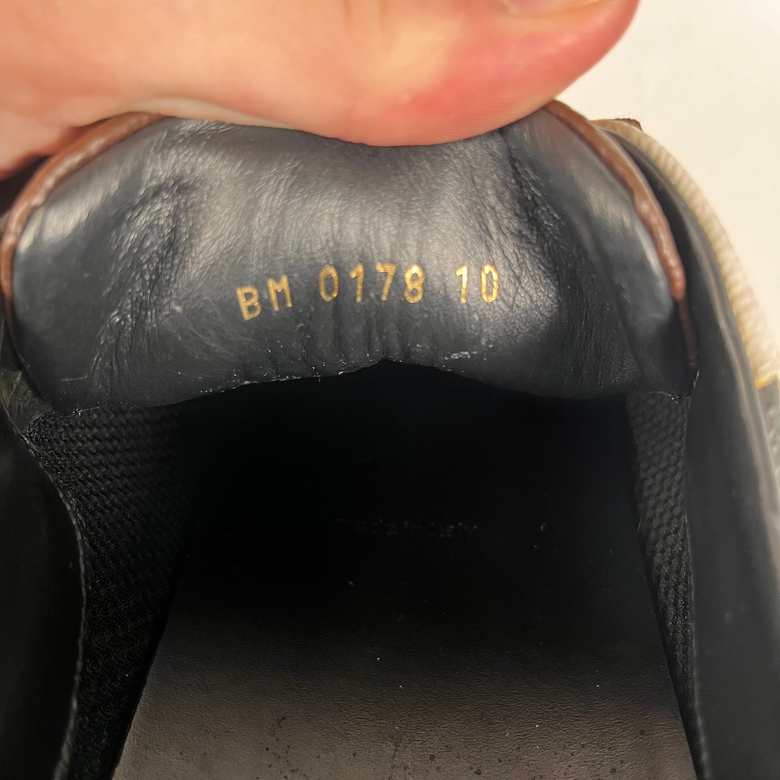 Louis Vuitton Run Away Triple Monogram Size 10