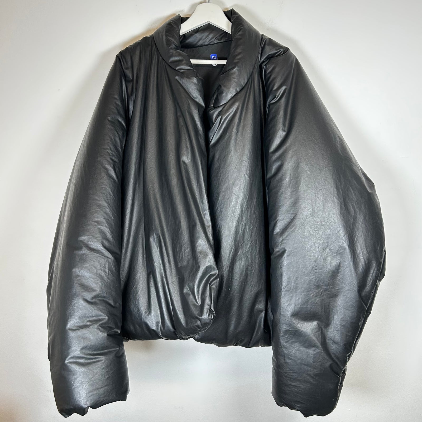 YZY x Gap Black Round Puffer Jacket Size XL