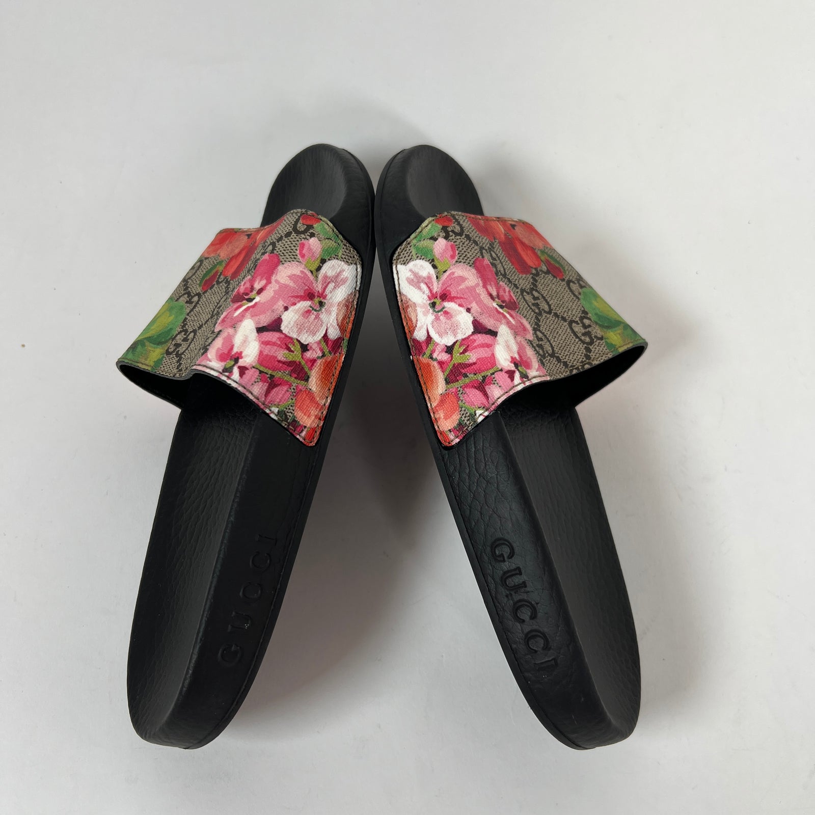 Gucci Women's GG Supreme Bloom Slides Size 35