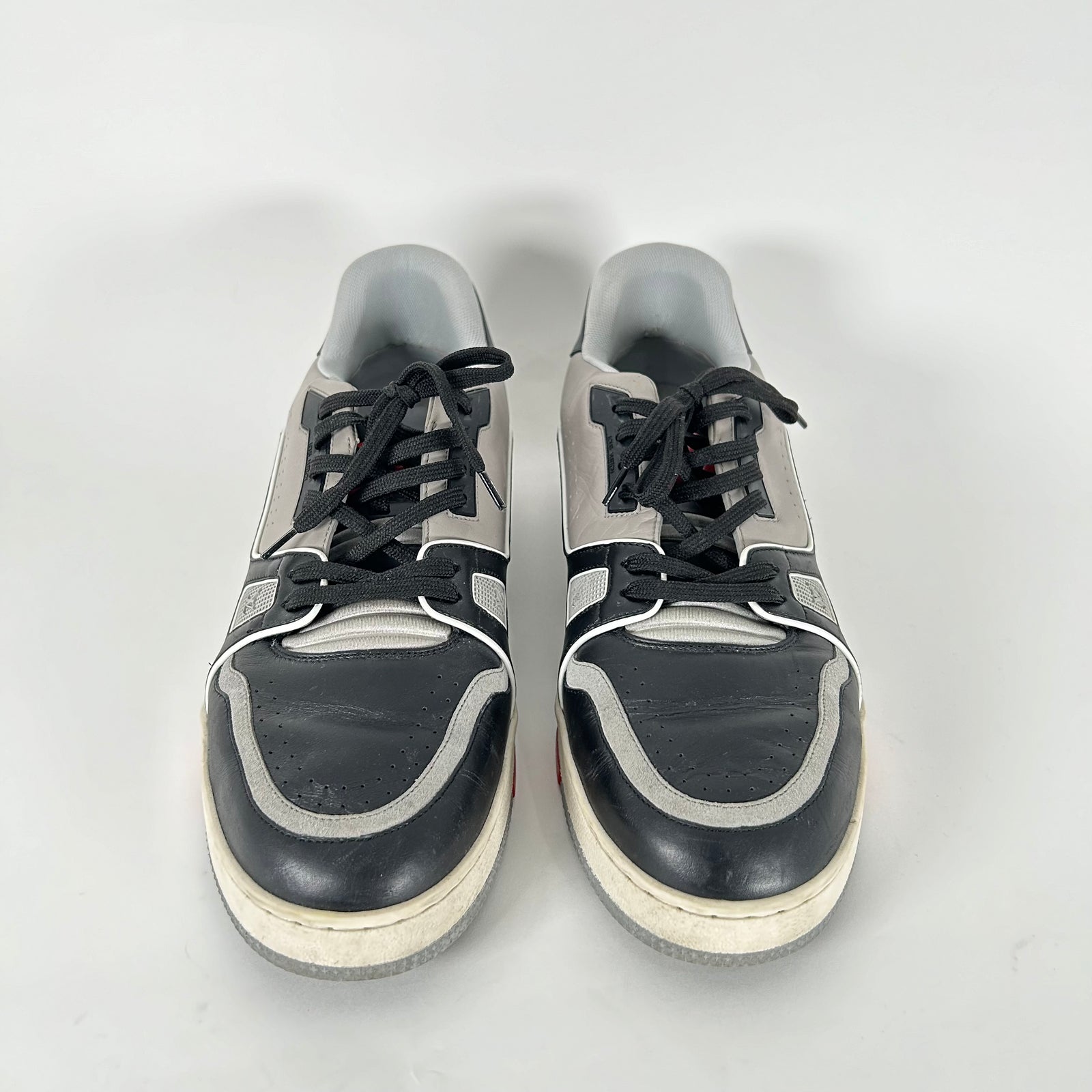 Louis Vuitton Grey/Black Trainer Size 9
