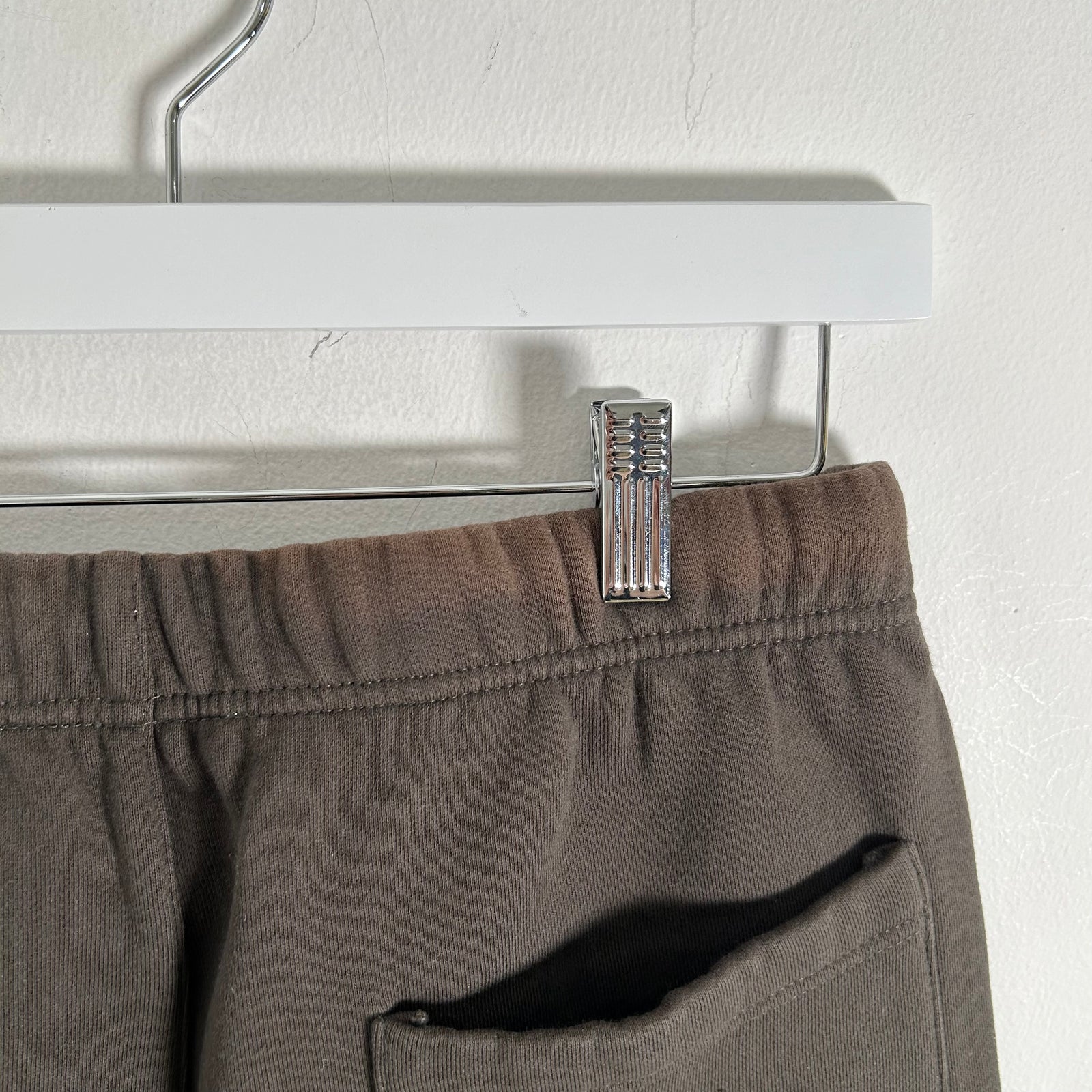 Essentials Brown Logo Sweat-Shorts Size S