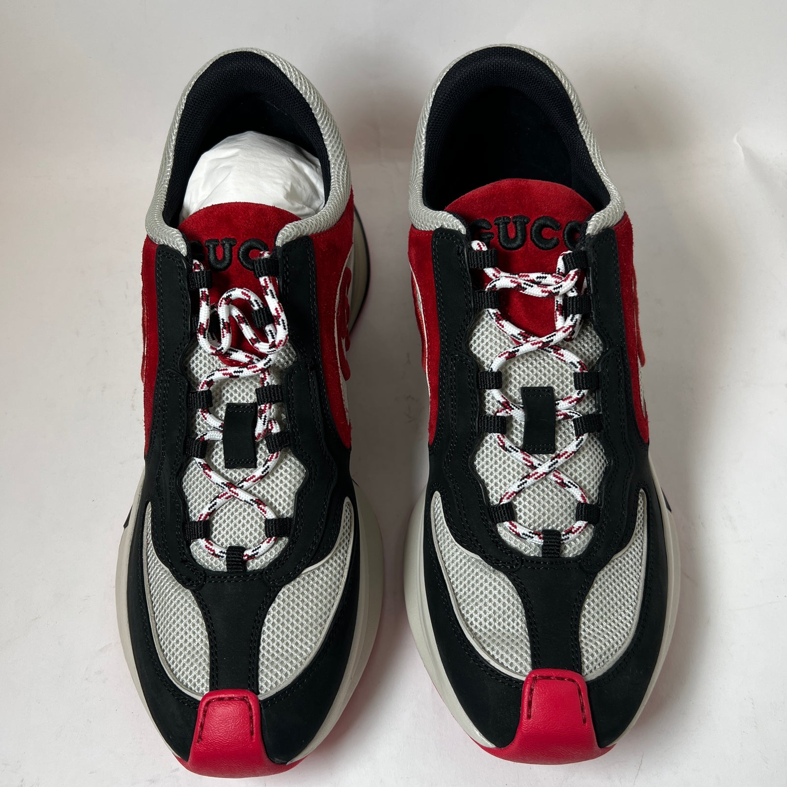 Gucci Black/Red Interlocking G Runner Size GG 9