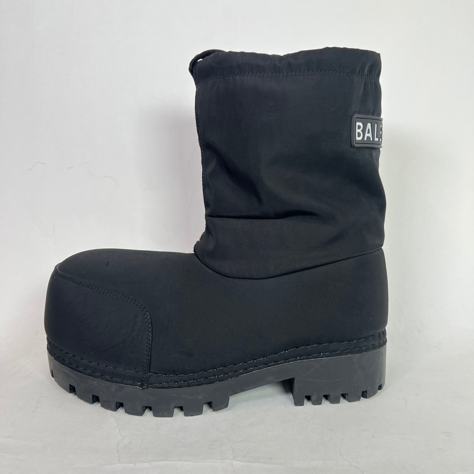Balenciaga Black Nylon Alaska Ski Boots Size 43