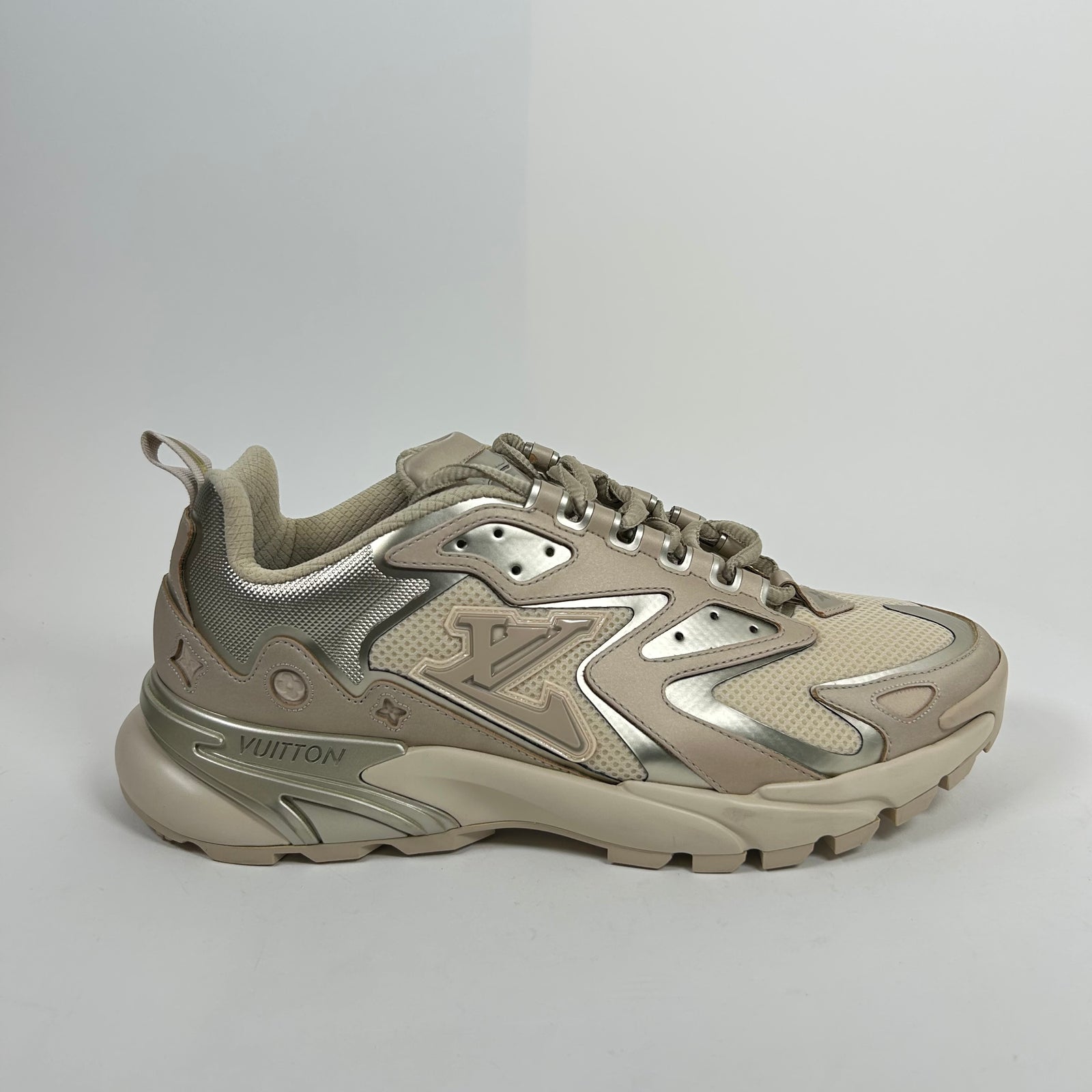 Louis Vuitton Beige Tactic Runner Size LV 9