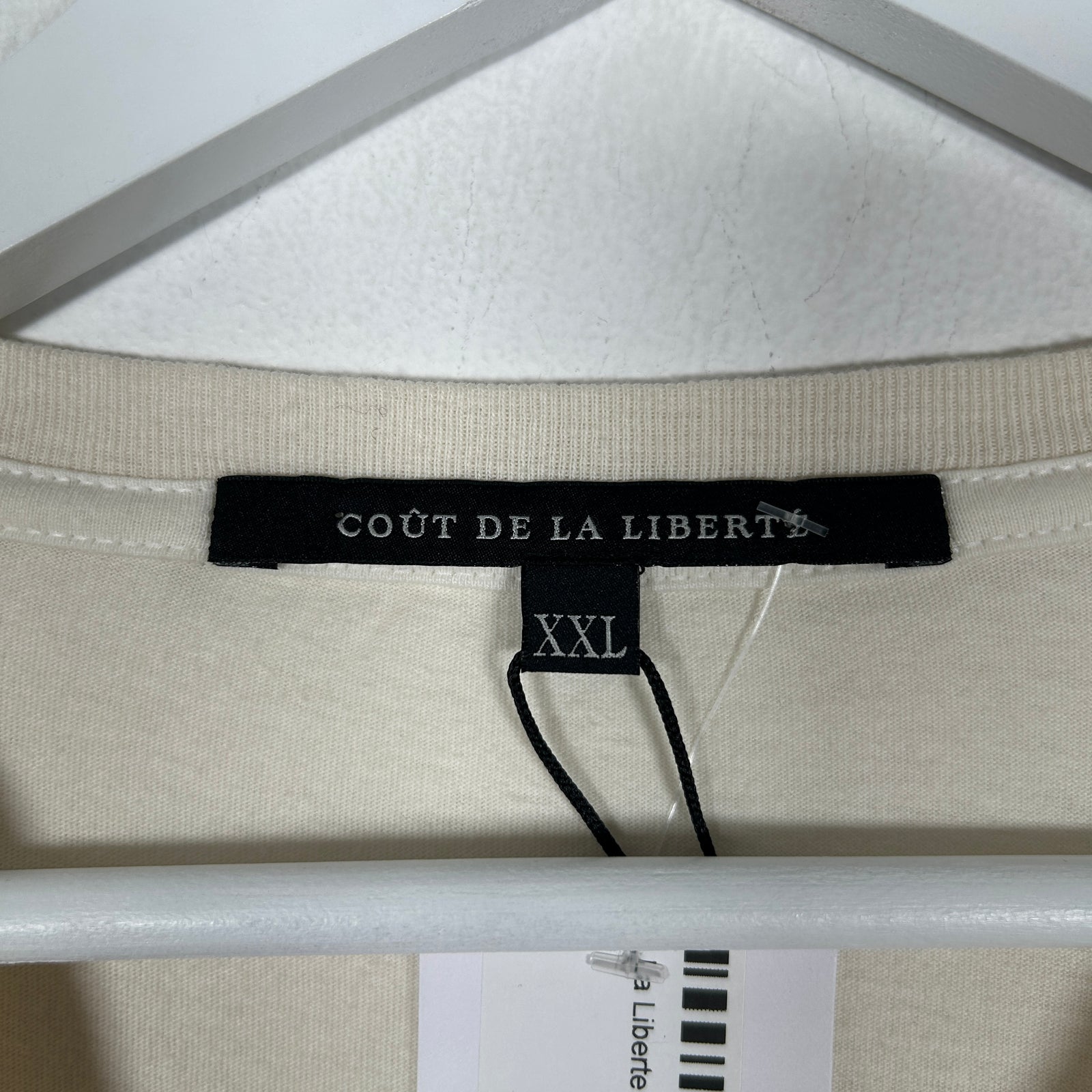 Cout De La Librete Graphic T-Shirt Size XXL