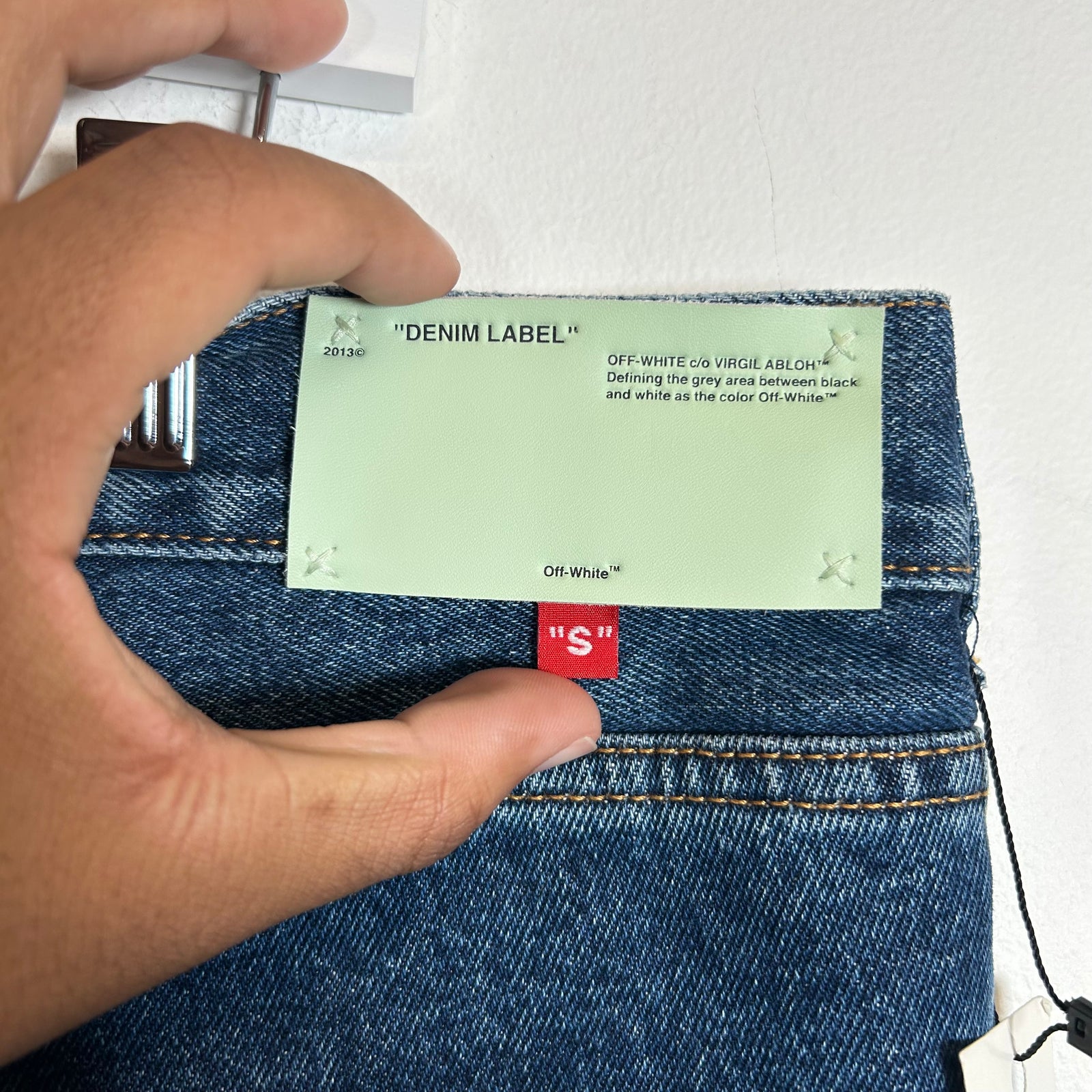 Off-White Blue Gothic Embroidered Slim Fit Jeans Size 36