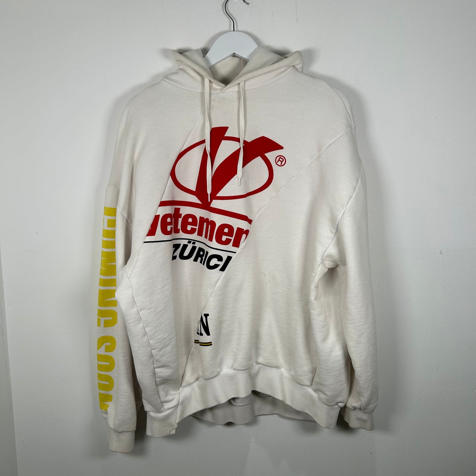 Vetements 2018 Reconstructed Coming Soon White Hoodie Size M