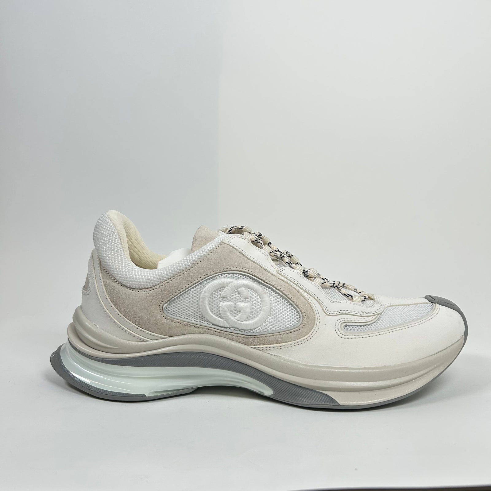 Gucci White Interlocking G Runner Size GG 10