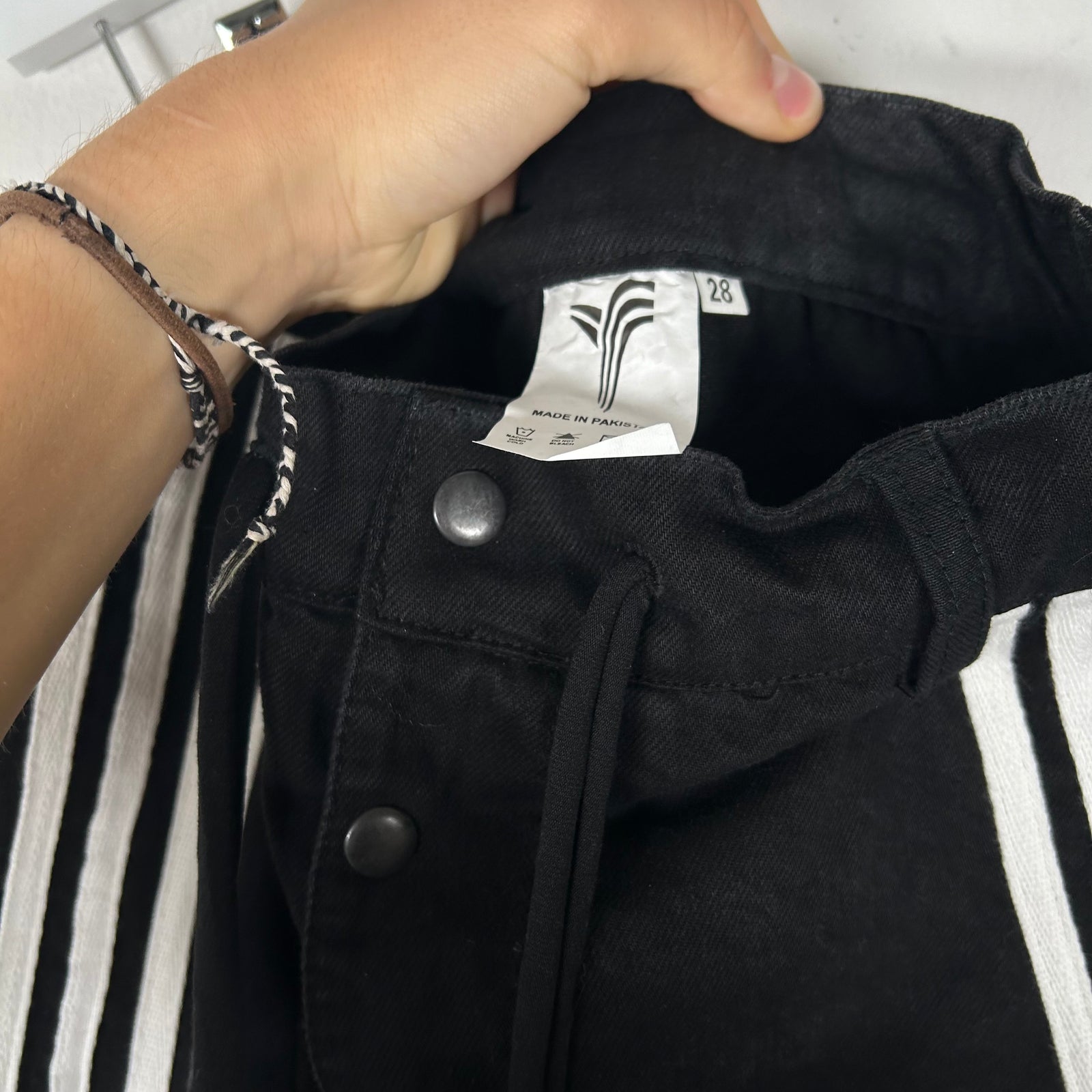 Yori Sport Black 5-Stripe Wide Leg Jeans Size 28
