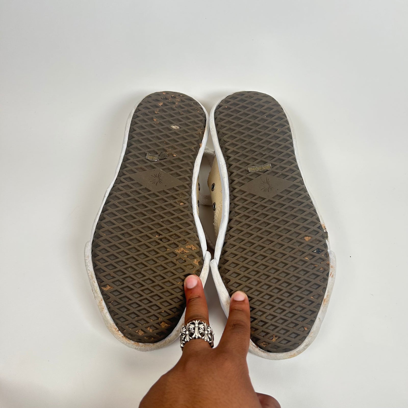 MMY Cream Peterson Sneaker Size 40